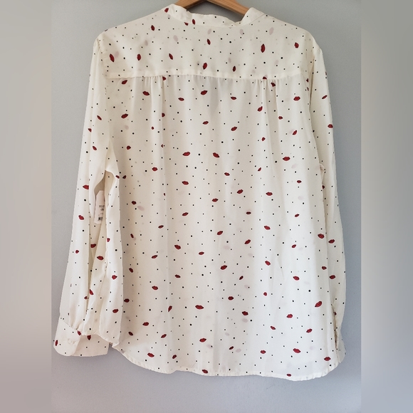 Faded Glory Red Lips blouse - Picture 2 of 7